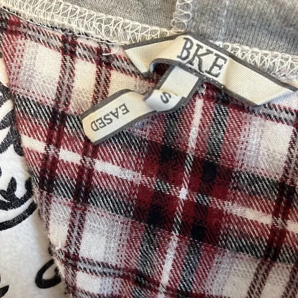 Buckle BKE Eased Hooded Button Down - Picture 9 of 12